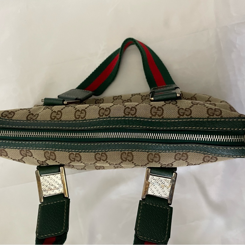 #22. Authentic Gucci canvas shortly line bag - Picture 13 of 16